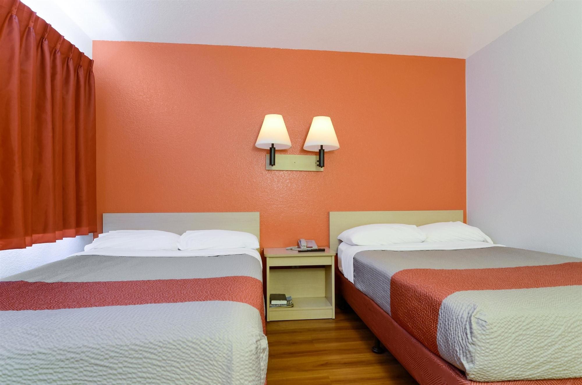 6-big Bear Lake, Ca Hotel 2*