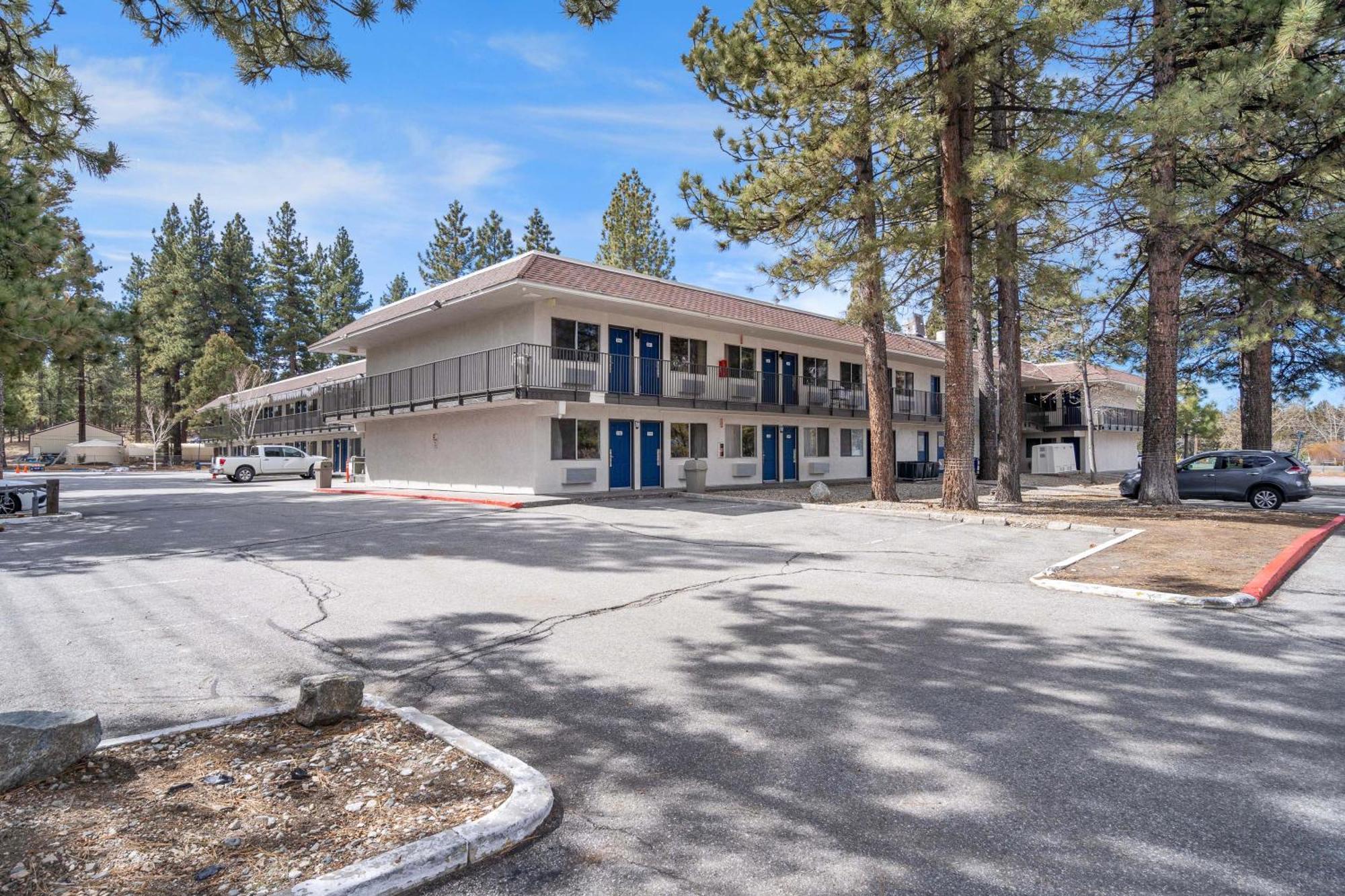 6-big Bear Lake, Ca Hotel